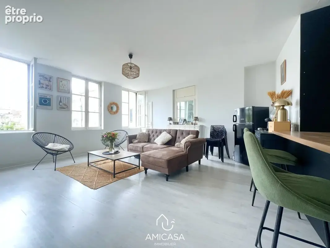 Niort (hyper centre face aux halls) - appartement t2 60m2 - photo 3