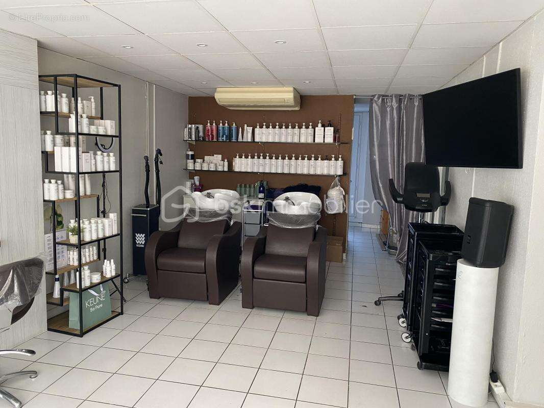 Commerce à MONTLUEL