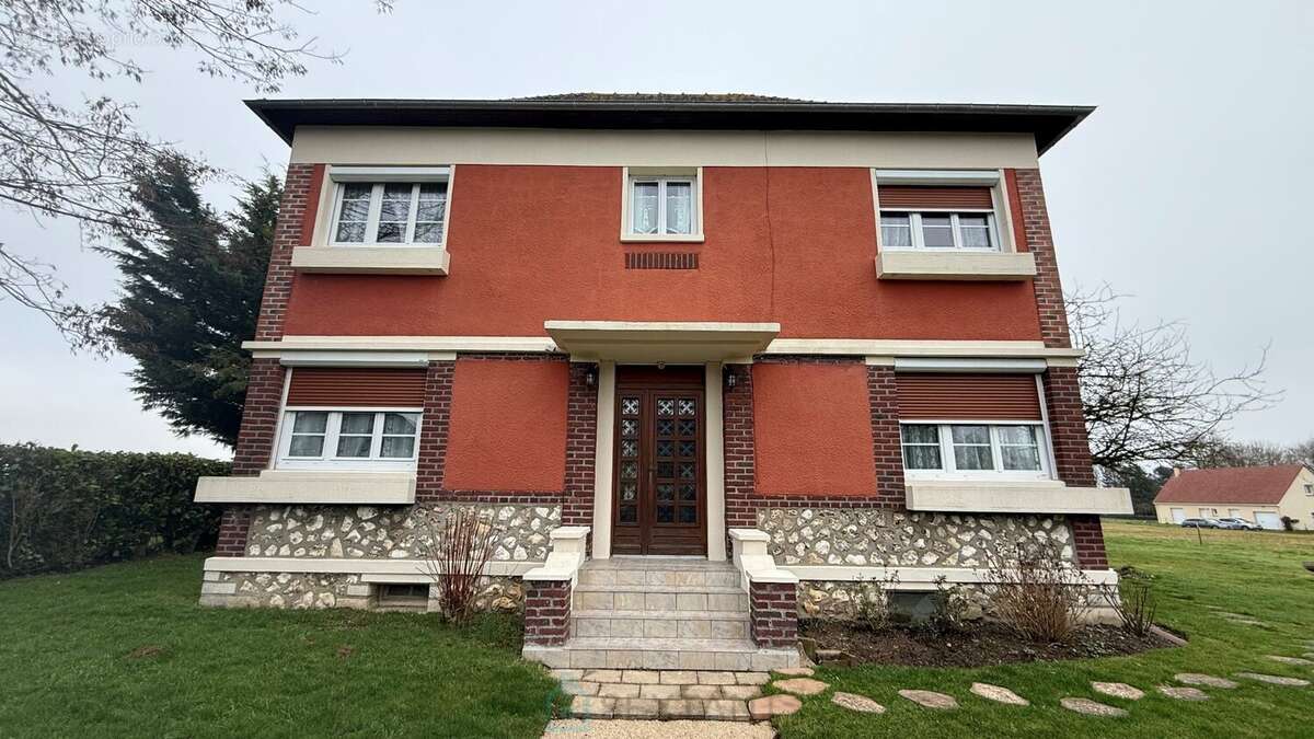 Maison à BOURGTHEROULDE-INFREVILLE