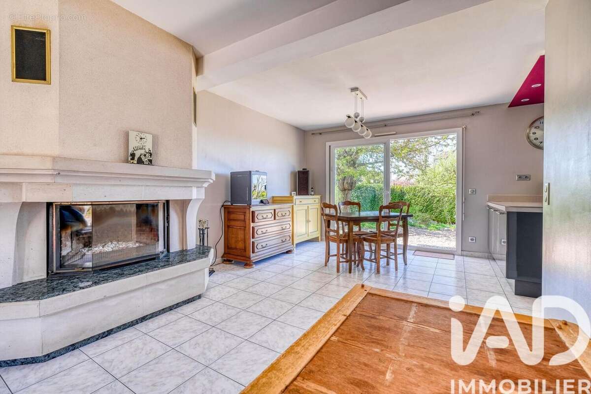 Photo 3 - Maison à NANTEUIL-LES-MEAUX