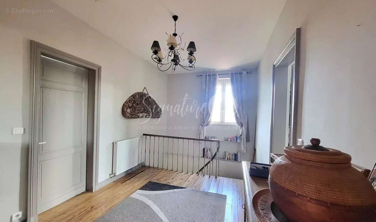 Maison à SALLES