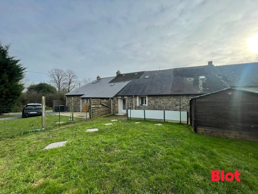 Maison à SAINT-SULPICE-DES-LANDES