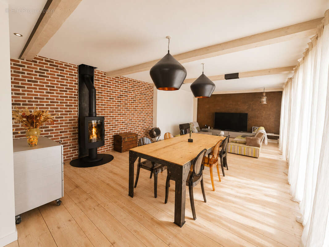 Maison rénovée 4ch - 193m2 - photo 4