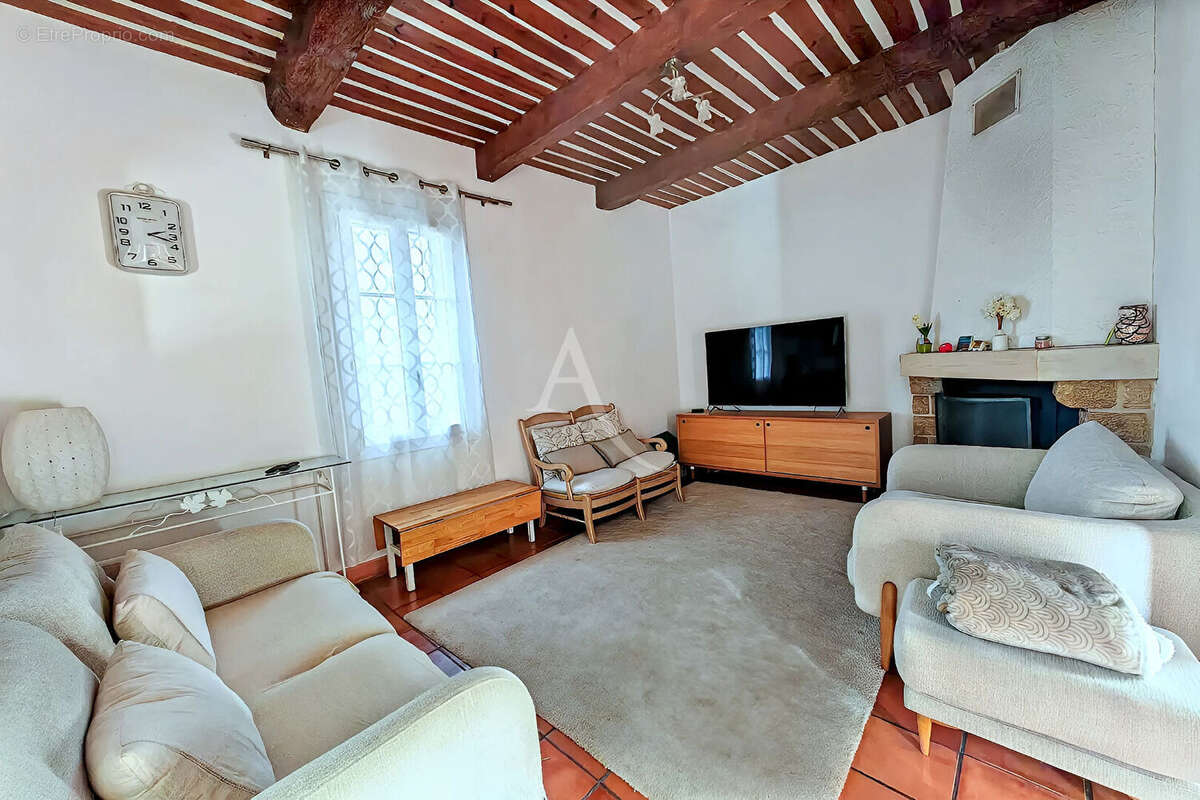 Maison à CARQUEIRANNE