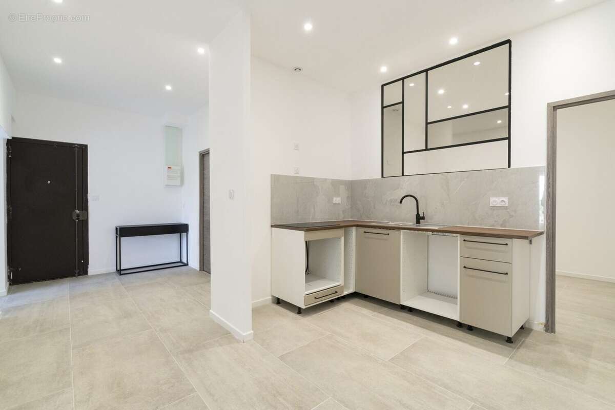 Appartement à MARSEILLE-8E
