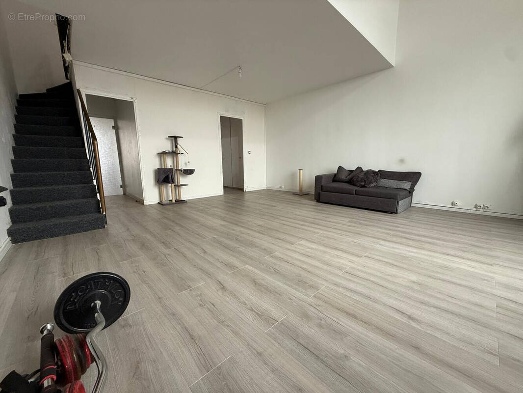 Appartement à LE MEE-SUR-SEINE