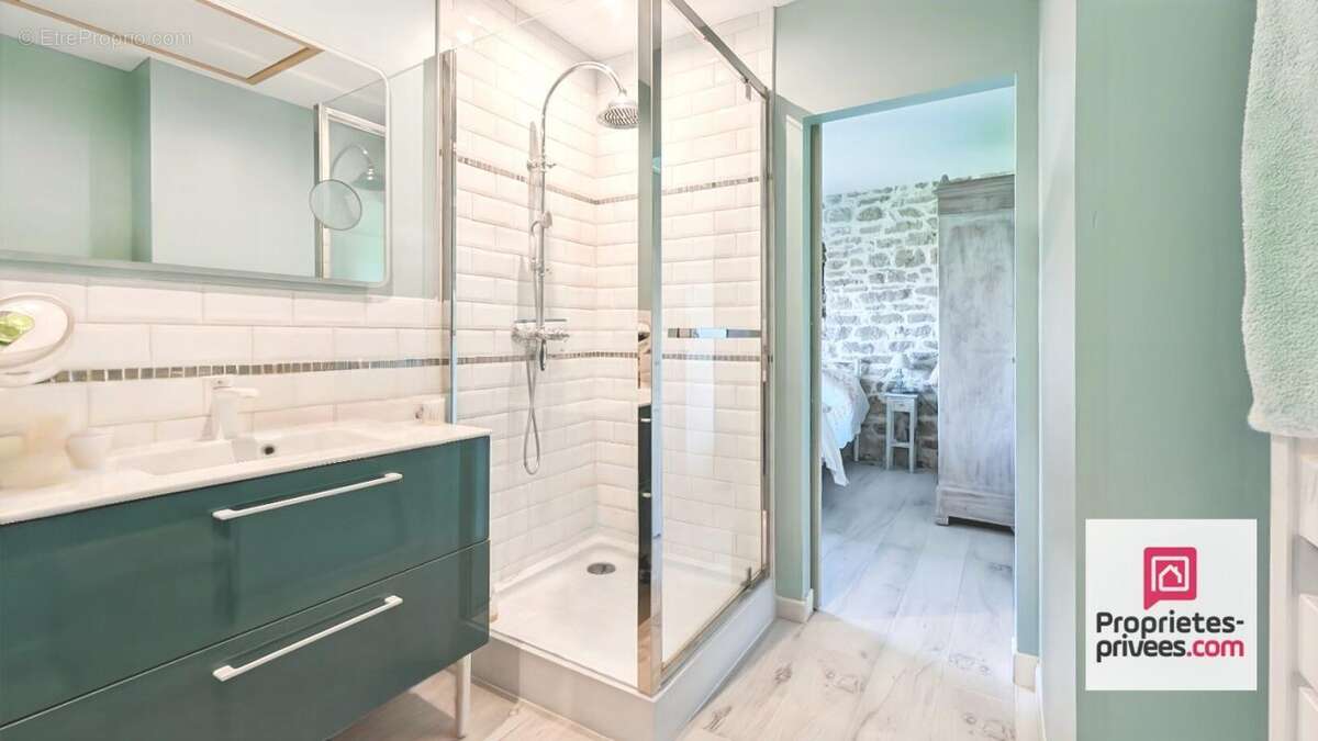 Maison à FIGANIERES