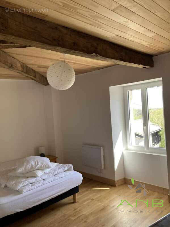 Maison à VARAIGNES