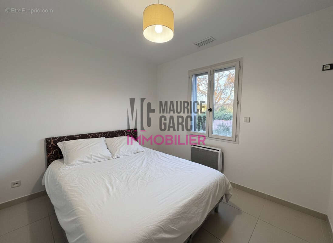 Maison à MORIERES-LES-AVIGNON