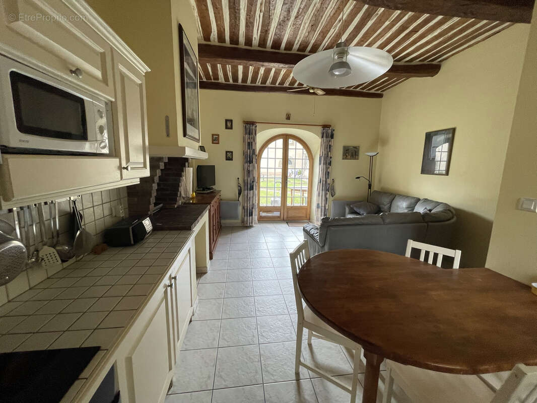 Appartement à LA REDORTE