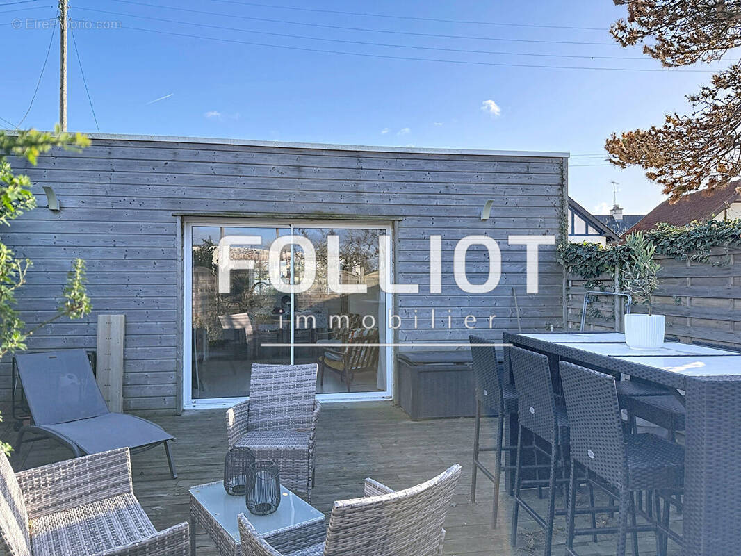 A VENDRE Maison de plain-pied 48 m² Centre Coutainville - photo 1