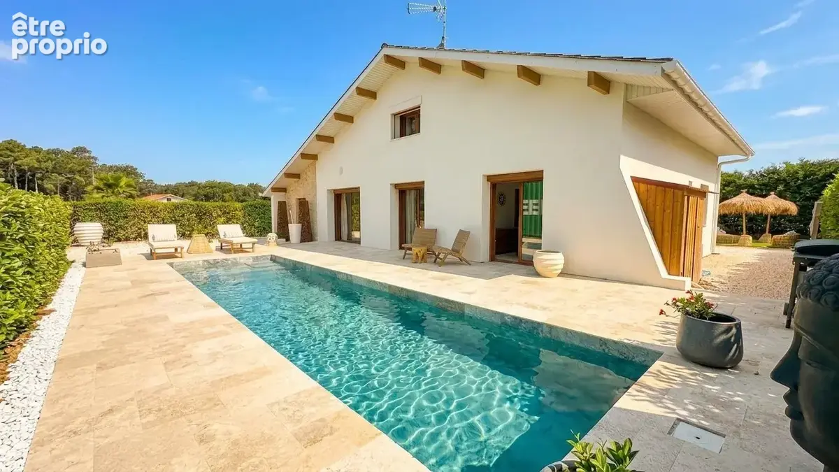 Villa balinaise rénovée proche du Bourg de type 6 pièces de 180 m2 avec piscine - photo 28