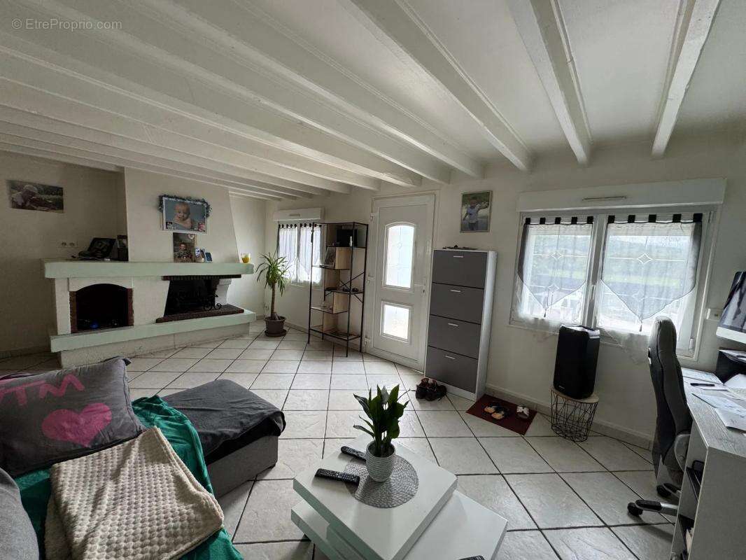 Maison à ROMENY-SUR-MARNE