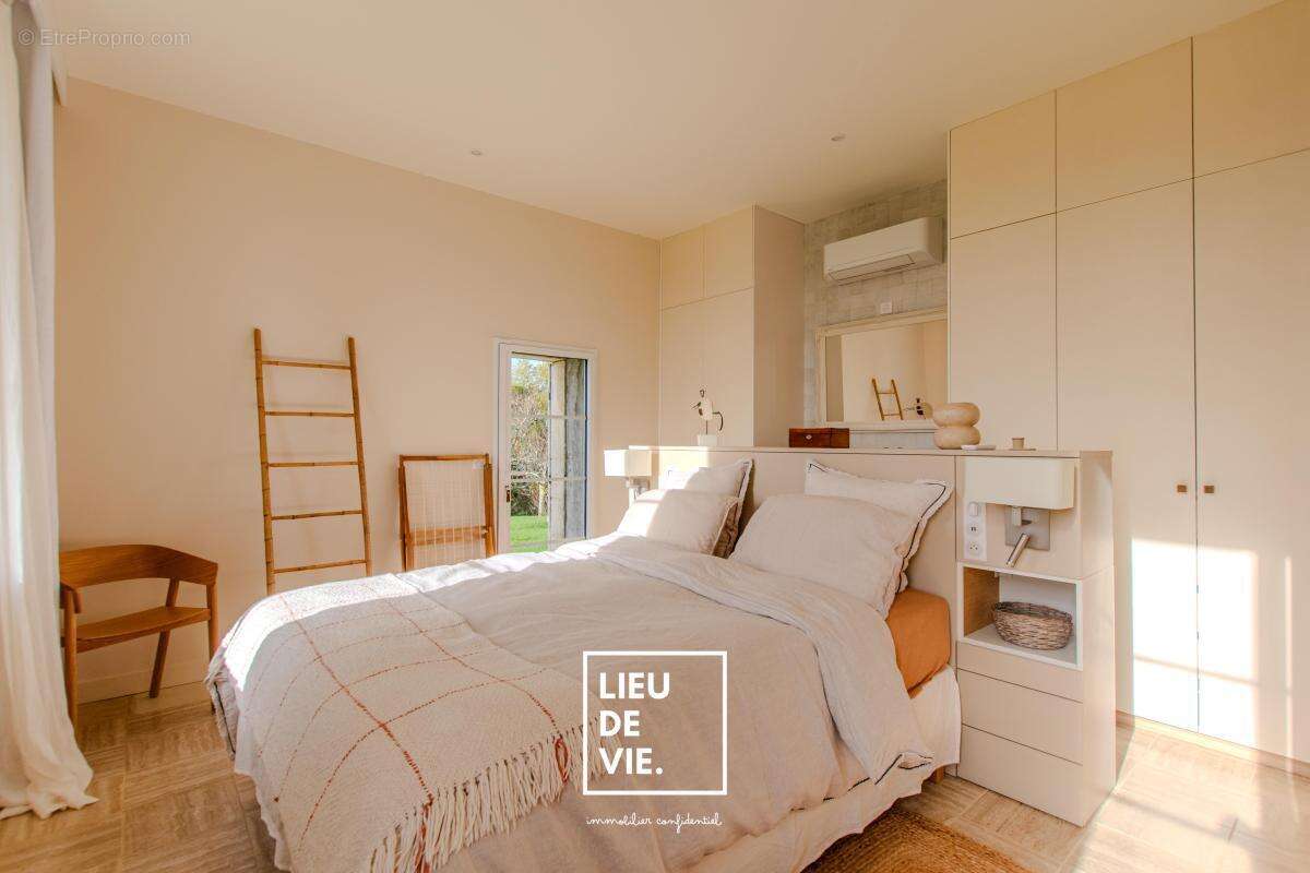 Maison à VILLEGOUGE