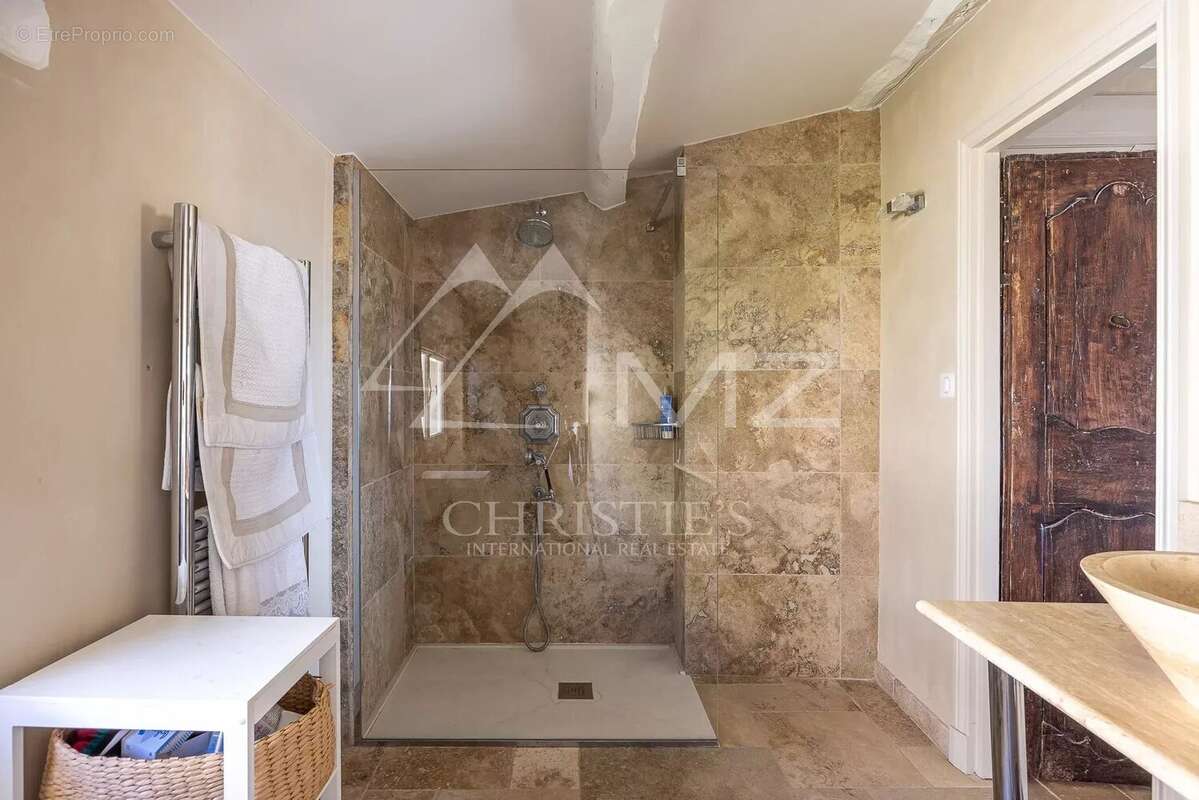 Maison à MOUGINS