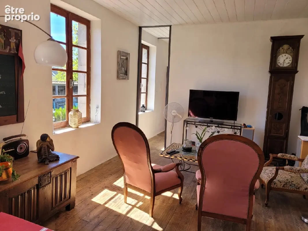 Maison 5 pièces 160 m² à vendre à Ydes (15210) - photo 6