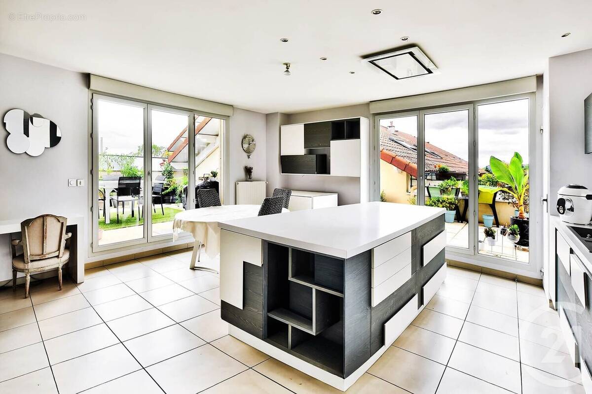 Appartement à SAINT-MAURICE-DE-BEYNOST