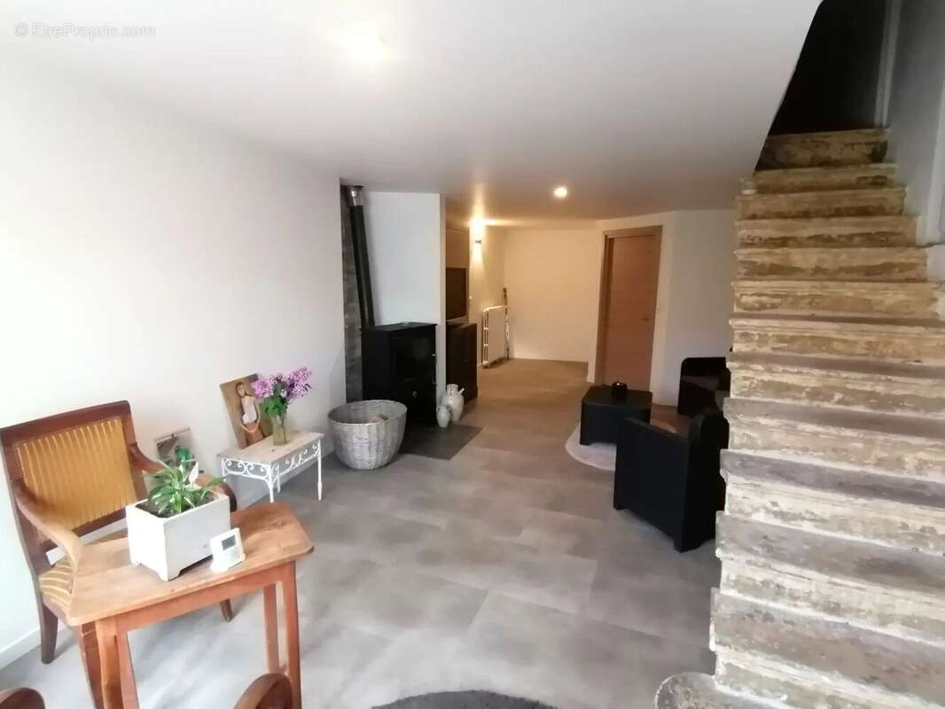 Maison à SAINT-GERVAZY