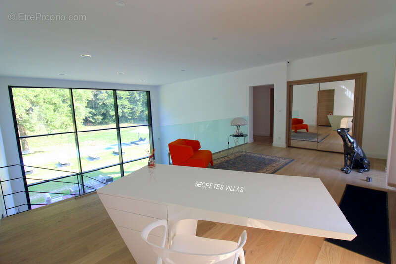 Maison à FARGUES-SAINT-HILAIRE