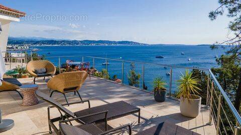 Maison à THEOULE-SUR-MER