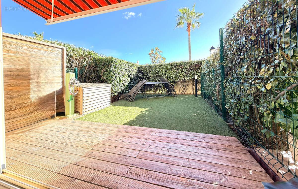 Appartement à SANARY-SUR-MER