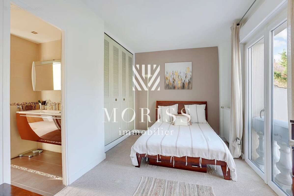 Maison à LE PERREUX-SUR-MARNE