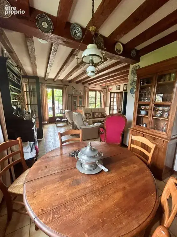 MAISON CONTEMPORAINE - 8 pièces  - dépendances - bassin - mare - terrain clos 1493 m2 - photo 2
