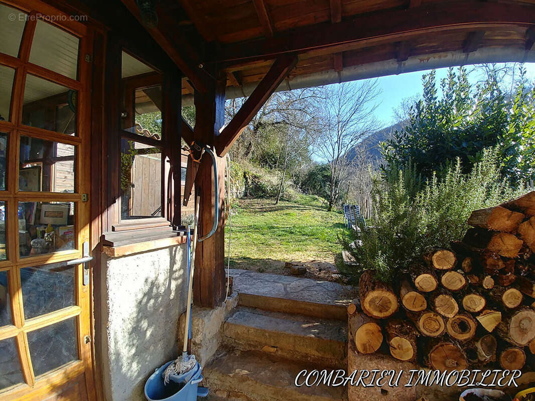 Maison en pierre avec jardin - photo 7
