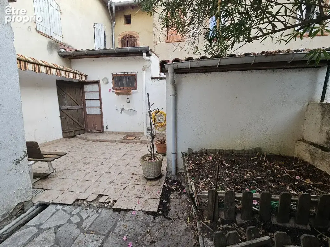 Seysses maison de village t3/4 avec cour - photo 3
