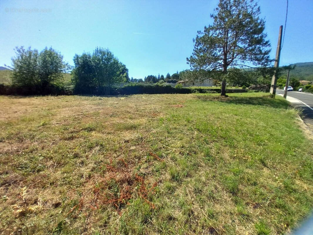 Terrain à LE POUJOL-SUR-ORB
