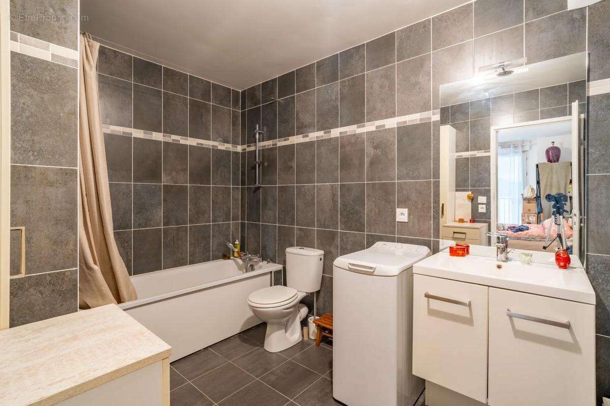 Appartement à COLOMBES