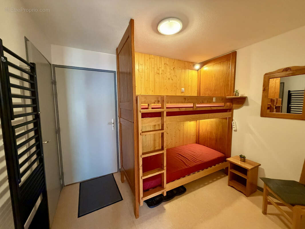 Dans une résidence au pied des pistes de ski au col du Mollard, bel appartement de 32 m2 situé au 2e étage. - photo 8