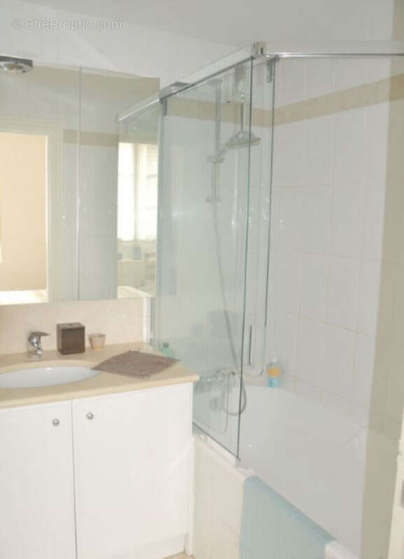 Appartement à PARIS-6E