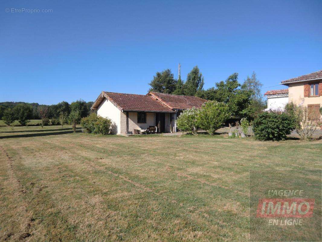 Maison 195 m² à Thermes-Magnoac  - photo 2