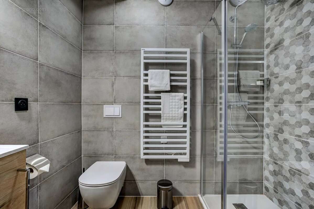 CHAMONIX – Penthouse duplex de 4 chambres, récemment construit, situé près du centre-ville - photo 11