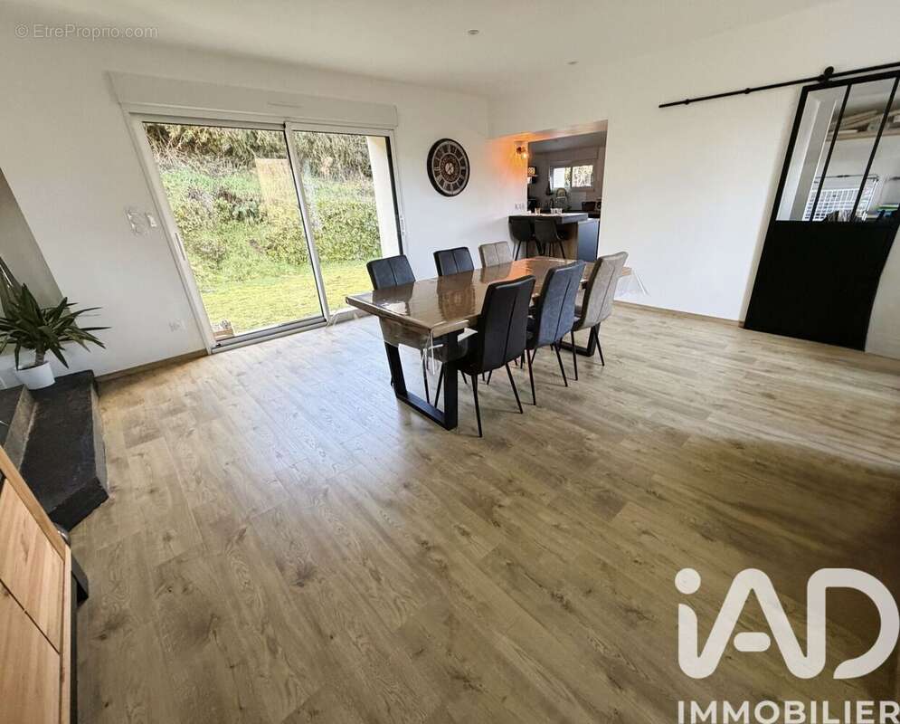Maison 137 m² à Le Tallud  - photo 4