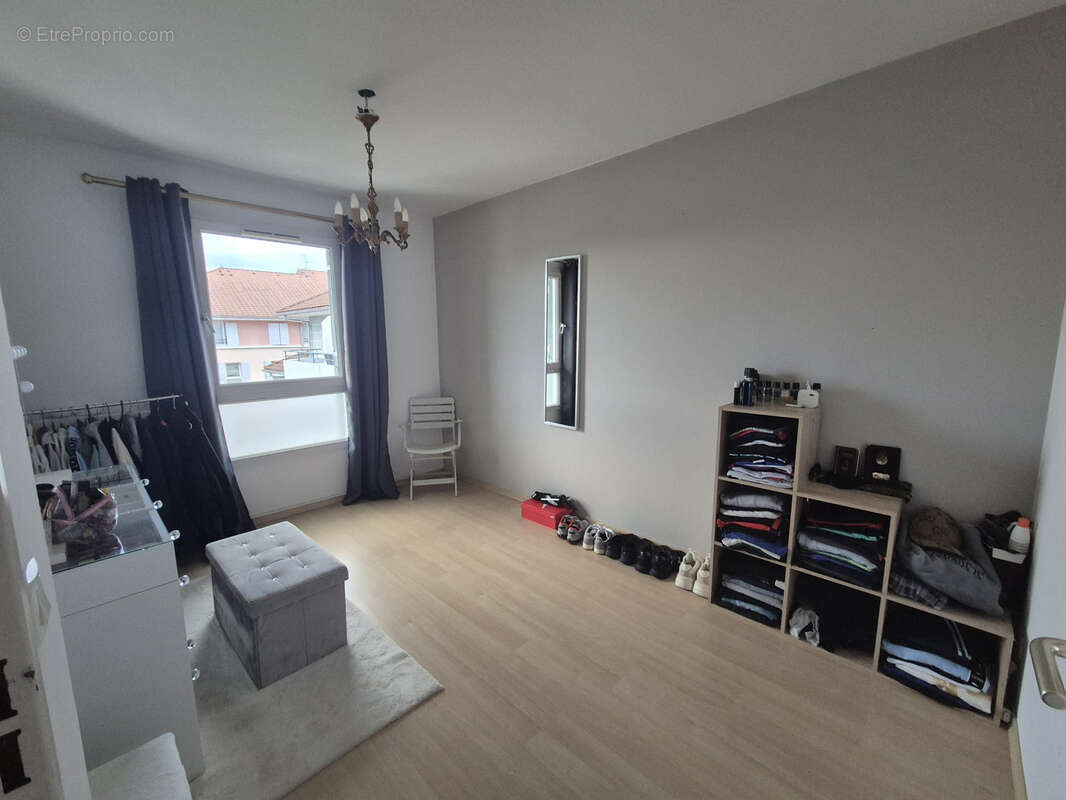 Appartement à VILLE-LA-GRAND