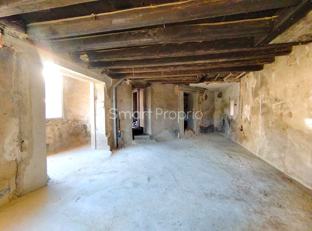 Appartement à MEXIMIEUX