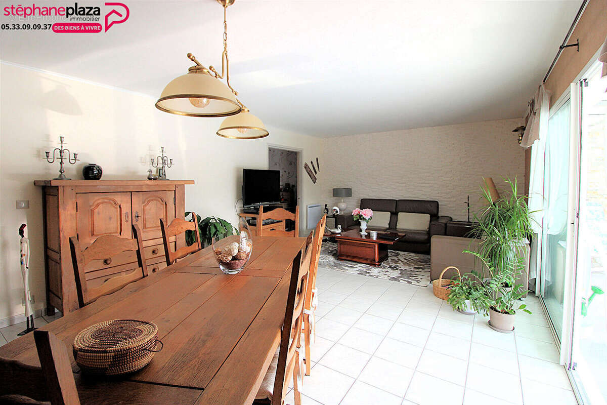 Maison à VILLENAVE-D'ORNON