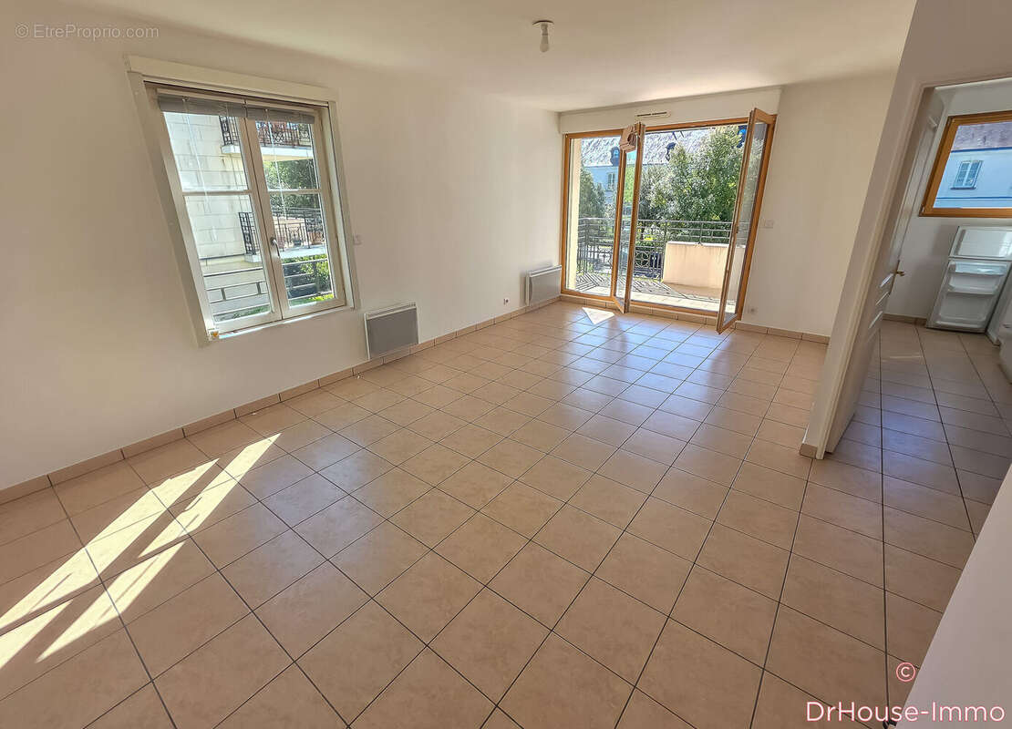 Appartement à SAINT-CYR-SUR-LOIRE