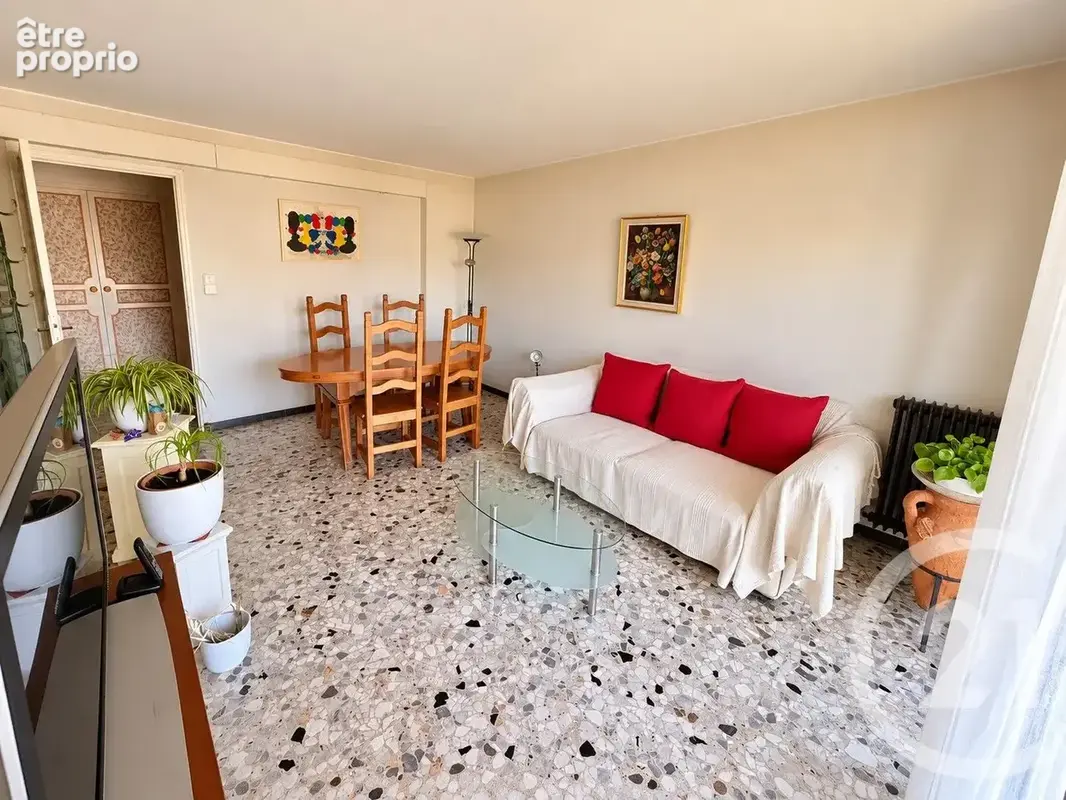 Appartement 4 pièces 82 m² à vendre à Le Cannet (06110) - photo 2