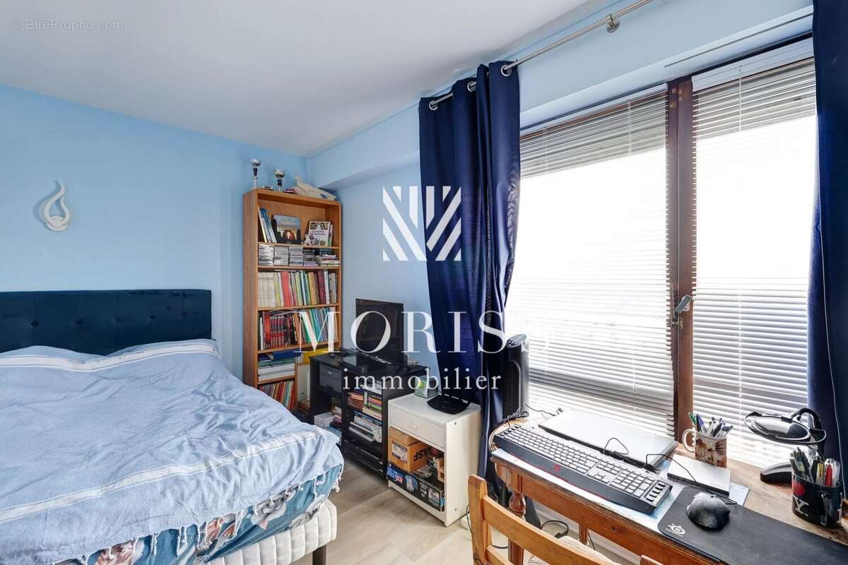 Appartement à COURBEVOIE