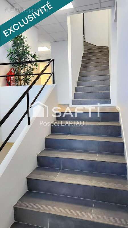 Photo 9 - Commerce à LONS-LE-SAUNIER