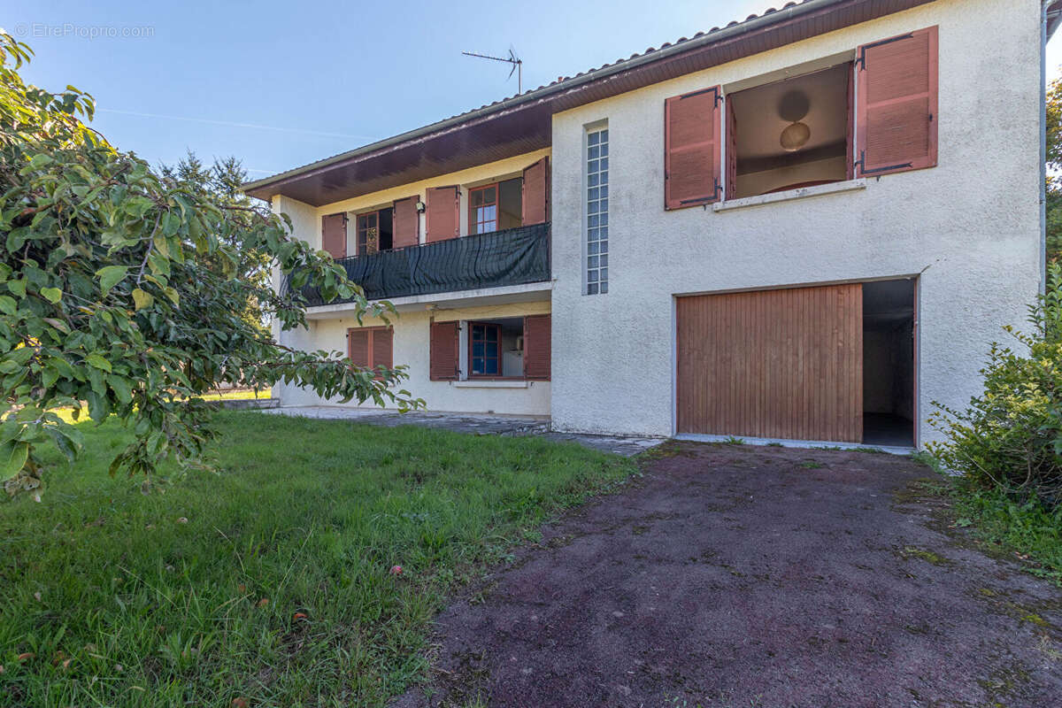 Maison à COULOUNIEIX-CHAMIERS