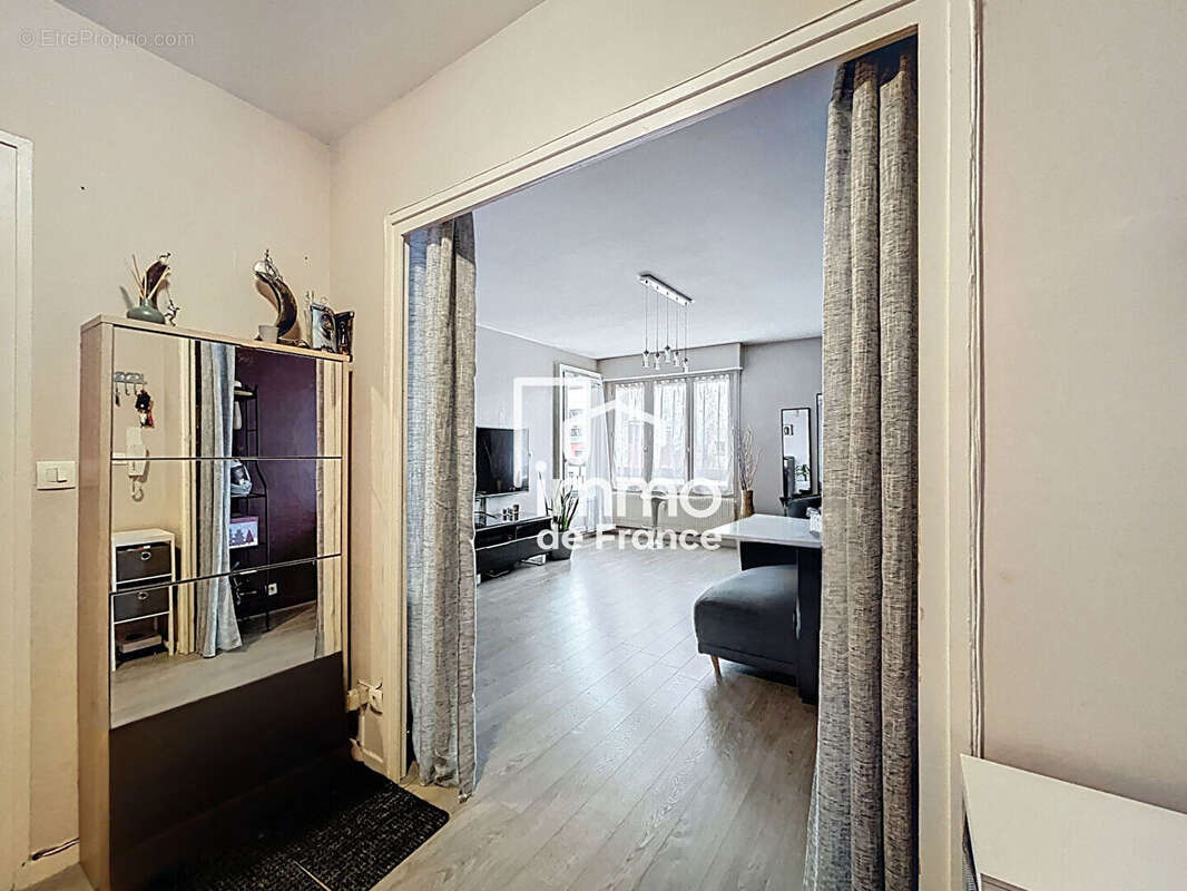 Appartement à FERNEY-VOLTAIRE