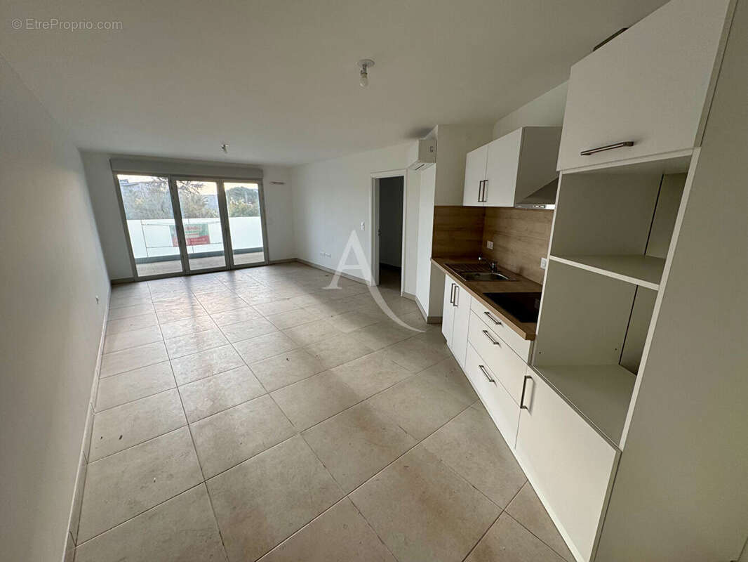 Appartement Nimes 4 pièce(s) 96.50 m2 - photo 3