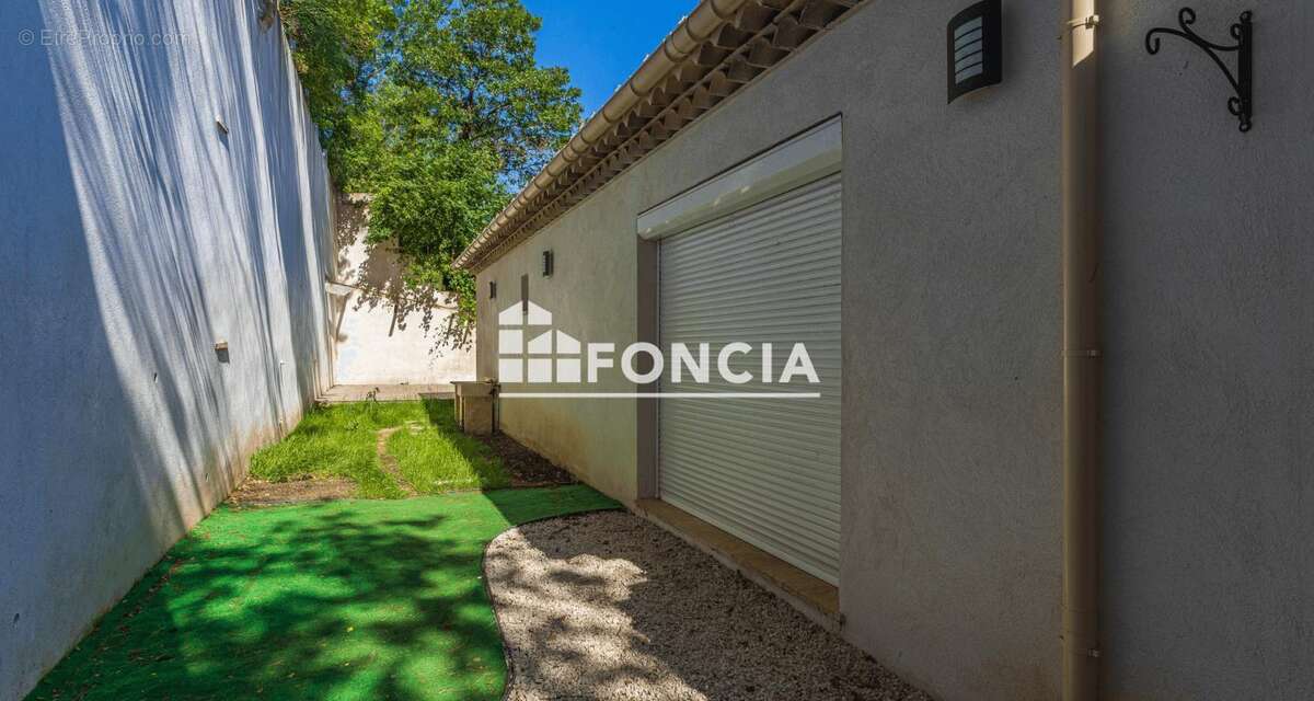 Maison à SOLLIES-TOUCAS