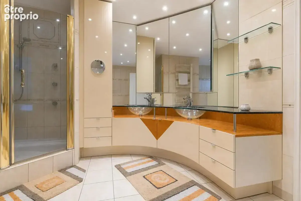 Maison de 7 pièces de 250 m² à Saint-Gratien - photo 14