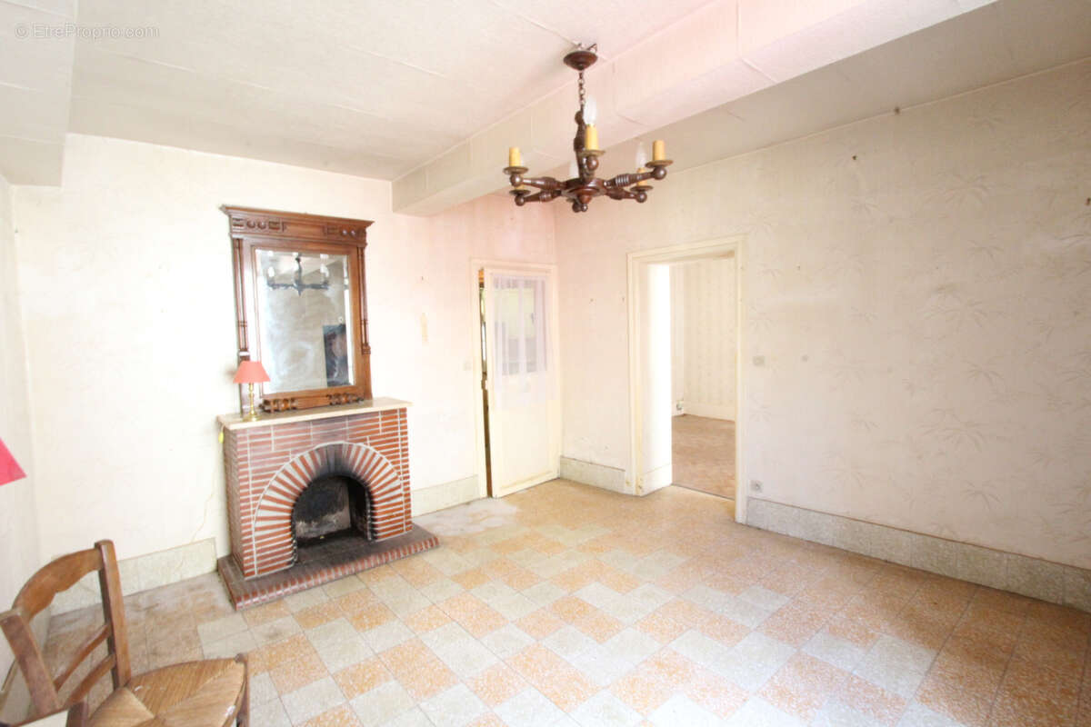 Maison à LA CHARITE-SUR-LOIRE