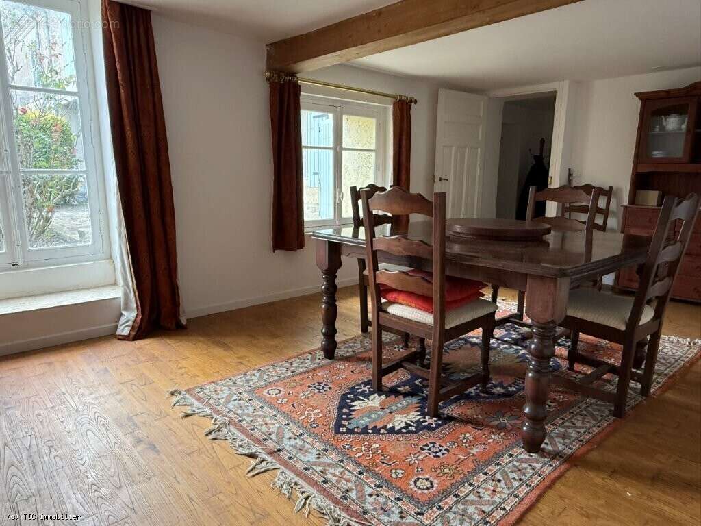 Vaste Maison de Village Avec Piscine Chauffée - photo 9